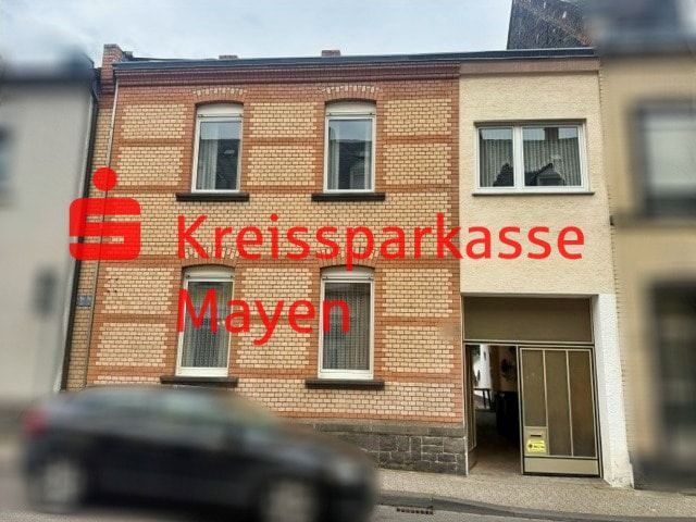 Charmantes Wohnhaus mit Garten und vielseitigen Möglichkeiten